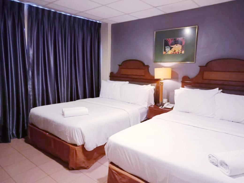 Golden Court - Sri Pelangi Johor Bahru